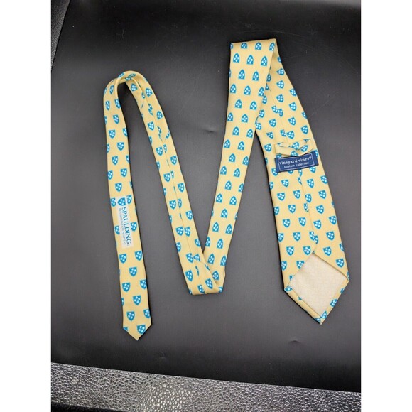 Vineyard Vines Tie Custom Spaulding Rehabilitation Hospital Yellow Blue Rare - Picture 4 of 7